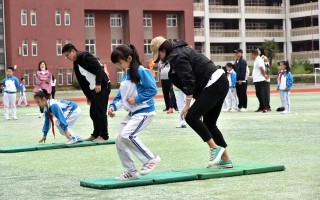 来家门口的共享运动场地来放松身心来放松身心