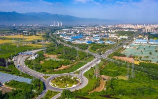 西安旅游攻略：西安旅游攻略「西安休闲食品区打卡新地标打卡新地标，带着孩子去西安休闲」