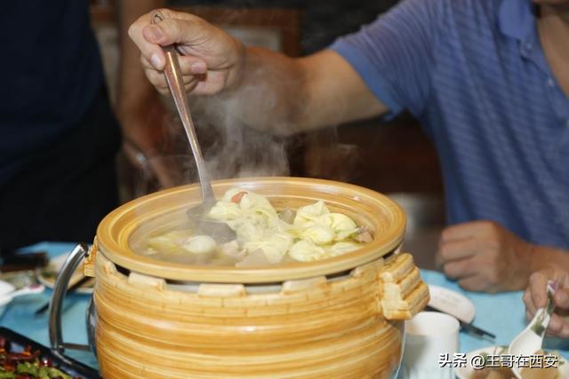 西安按摩足浴餐厅(西安餐饮名店“小江南”举办十年庆典)  第4张