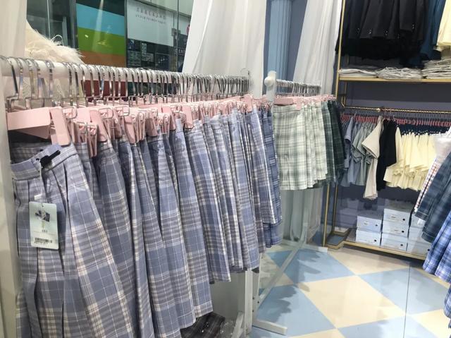 西安足浴保健按摩服装店(疯狂试穿2小时)  第10张