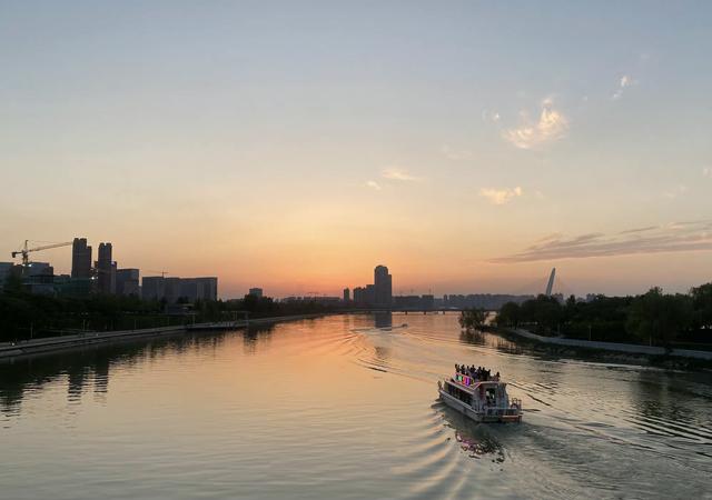 西安人的网红打卡地，美出新高度的“西安后海”今夏爆火！  第10张