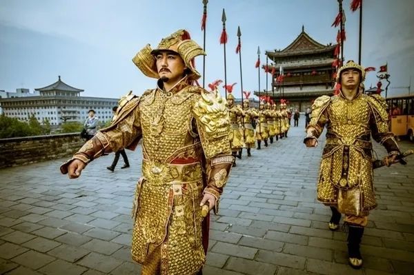 文明旅游成为西安最亮丽的城市名片，真诚奉献给每一位远道而来的游客。-第4张图片