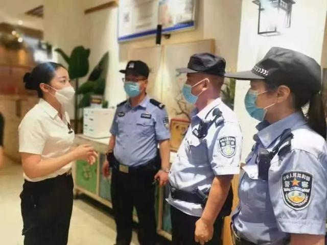 雁塔区开展“城警联动·保安全”专项行动  第11张