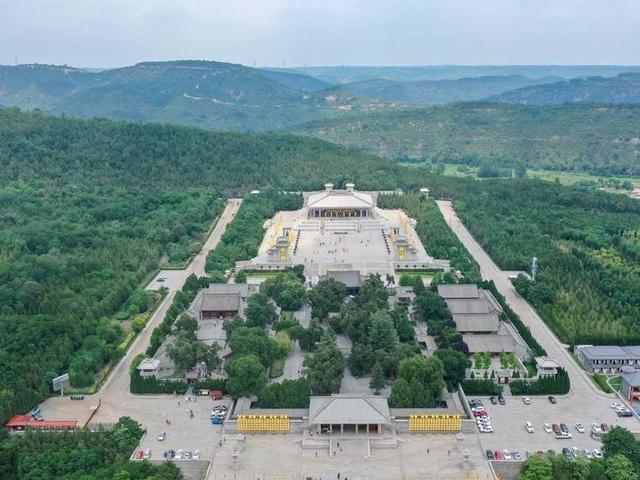 陕西旅游风景区攻略「西安休闲观光怎么选一、陕西佛坪熊猫谷熊猫谷、兴汉胜境景区」  第30张