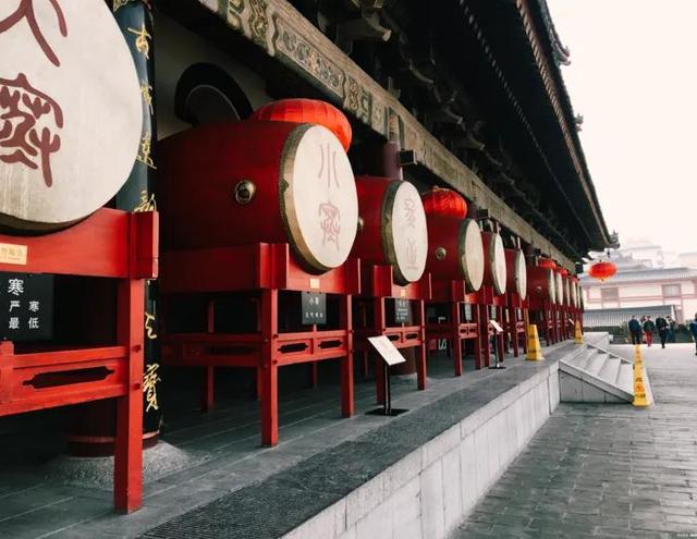 西安旅游攻略：西安旅游攻略「西安休闲服饰价格表大全西安休闲服饰价格表大全」  第17张