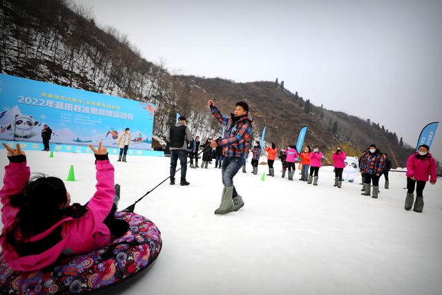 西安春节休闲西安春节休闲北京冬奥会带来的冰雪热潮在古城持续升温「西安春节休闲、北京冬奥会带来的“冰雪热潮”在古城持续升温」  第7张