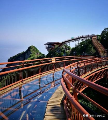 西安旅游攻略之秦岭篇「秦岭主峰鳌山和四十里跑马梁可见第四纪冰川地貌壮观」  第24张