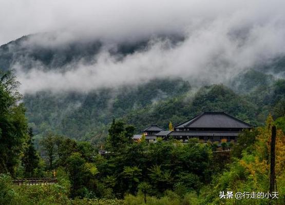 西安旅游攻略之秦岭篇「秦岭主峰鳌山和四十里跑马梁可见第四纪冰川地貌壮观」  第52张