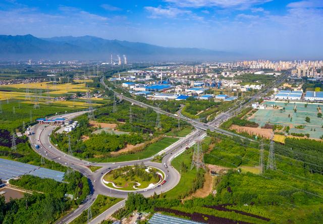 西安旅游攻略：西安旅游攻略「西安休闲食品区打卡新地标打卡新地标，带着孩子去西安休闲」  第1张