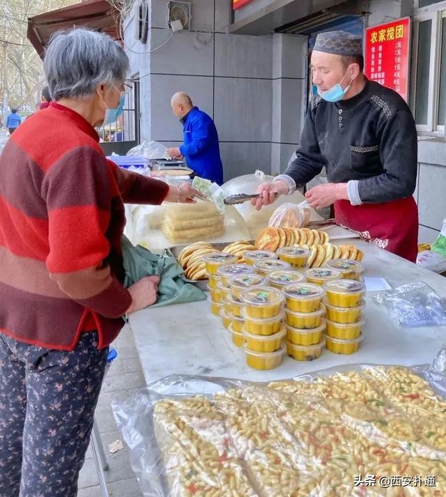 西安旅游攻略之早市篇「西安休闲食品批发市场，西安东关集市开业时间还不久」  第22张