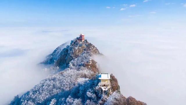 西安冬天休闲爬山2、西安净业寺卧佛寺爬山攻略「秦岭下雪❄啦！西安这些赏雪好去处速速收藏||上一秒还在抓住赏球的尾巴」  第6张