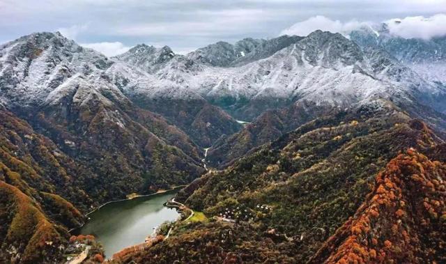 西安冬天休闲爬山2、西安净业寺卧佛寺爬山攻略「秦岭下雪❄啦！西安这些赏雪好去处速速收藏||上一秒还在抓住赏球的尾巴」  第5张