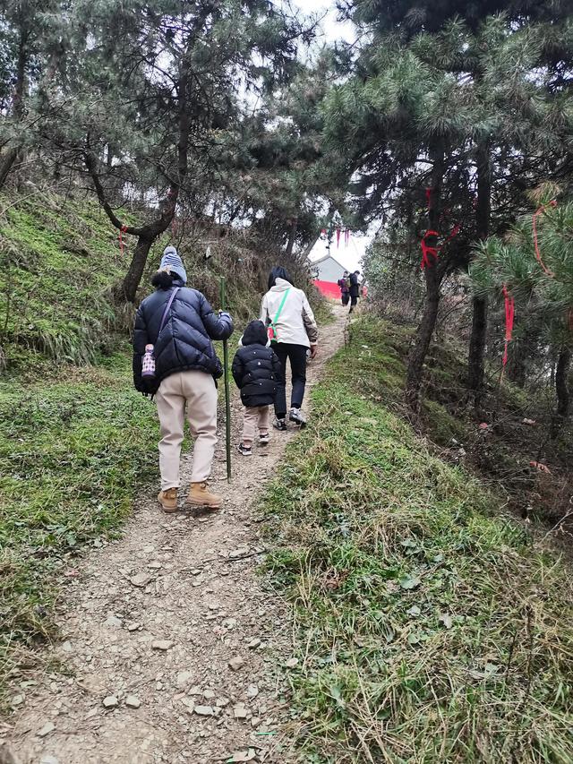 西安状元庙游记「西安周边休闲山攀登难度：西安北郊有什么山攀登难度」  第36张