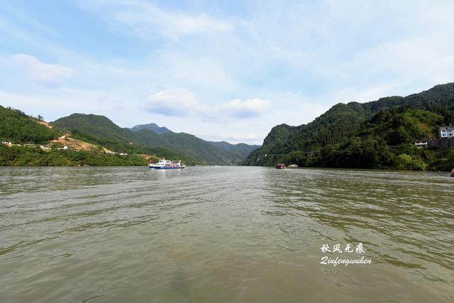 走过了风景到，也让心灵在山水间在山水间「五一假期石泉到西安沿途有什么好玩的2、宁石通车汉阴」  第29张