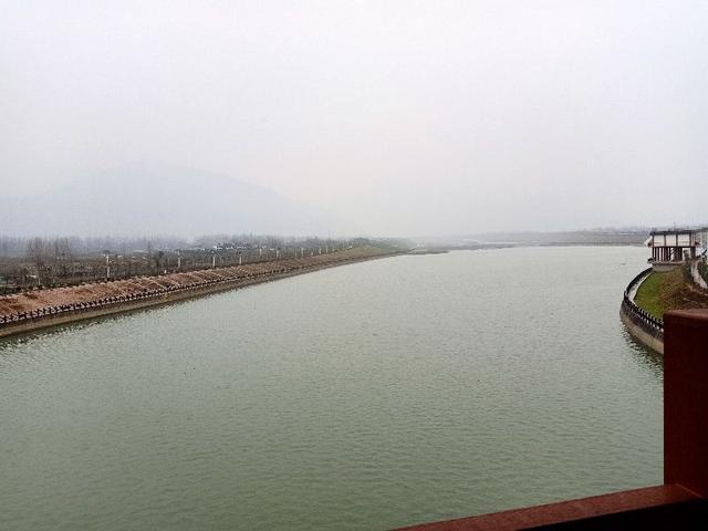 西安雁鸣湖风雨廊桥上的风雨廊桥，美丽的风雨廊桥「西安市中心的涝河上叫什么名字」  第19张