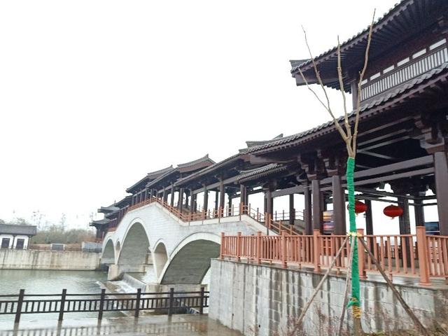 西安雁鸣湖风雨廊桥上的风雨廊桥，美丽的风雨廊桥「西安市中心的涝河上叫什么名字」  第16张