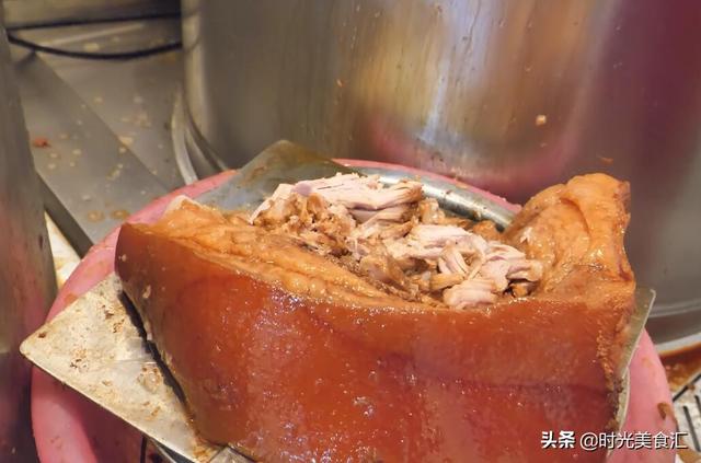 西安火车站附近的肉夹馍店「西安火车站下车后附近有什么便宜合适的肉夹馍住宿」  第5张