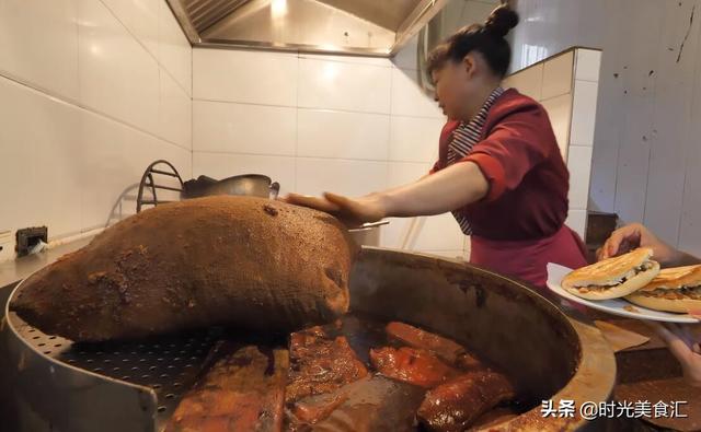 西安火车站附近的肉夹馍店「西安火车站下车后附近有什么便宜合适的肉夹馍住宿」  第3张