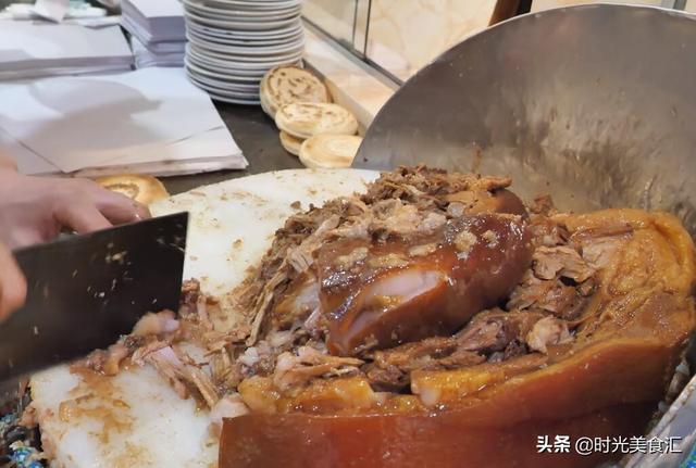 西安火车站附近的肉夹馍店「西安火车站下车后附近有什么便宜合适的肉夹馍住宿」  第7张