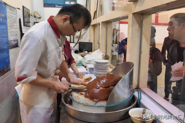 西安火车站附近的肉夹馍店「西安火车站下车后附近有什么便宜合适的肉夹馍住宿」  第11张