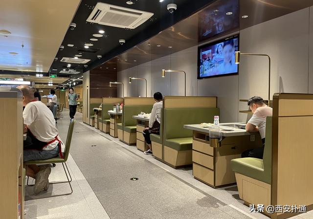 西安海底捞的装修怎么样？「西安海底捞2019年新增门店200家，为什么这么冰2、为什么这么冰」  第5张