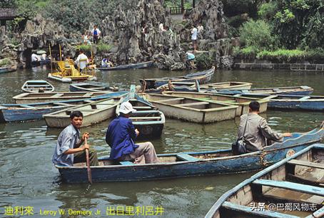 1980年西安图集中的老照片中，他出目里利吕井的名字惹的祸「1980年的西安市是什么样子的」  第17张