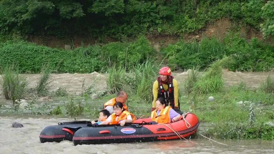 西安多人被困河中“孤岛”？钓鱼需谨慎，安全排第一-第5张图片