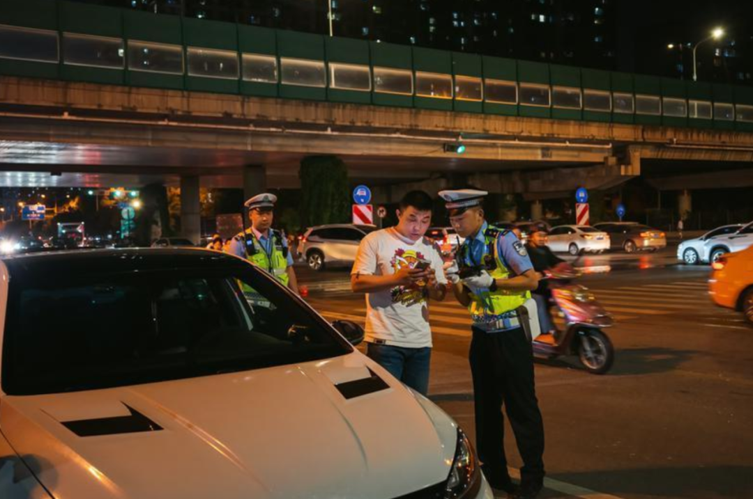 开展夏季道路交通违法集中整治，西安交警-第2张图片