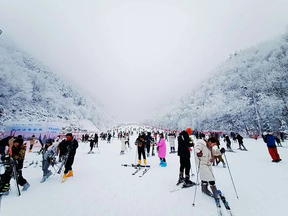 不知道去哪滑雪？西安去哪滑雪最过瘾，看着呗！-第10张图片