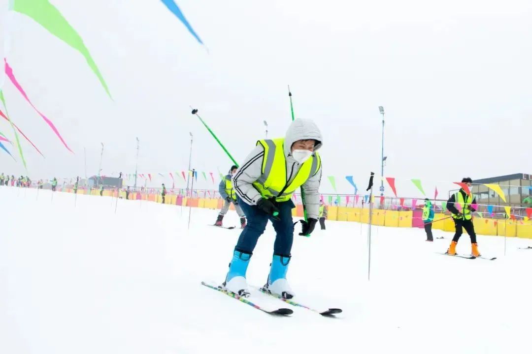 不知道去哪滑雪？西安去哪滑雪最过瘾，看着呗！-第18张图片