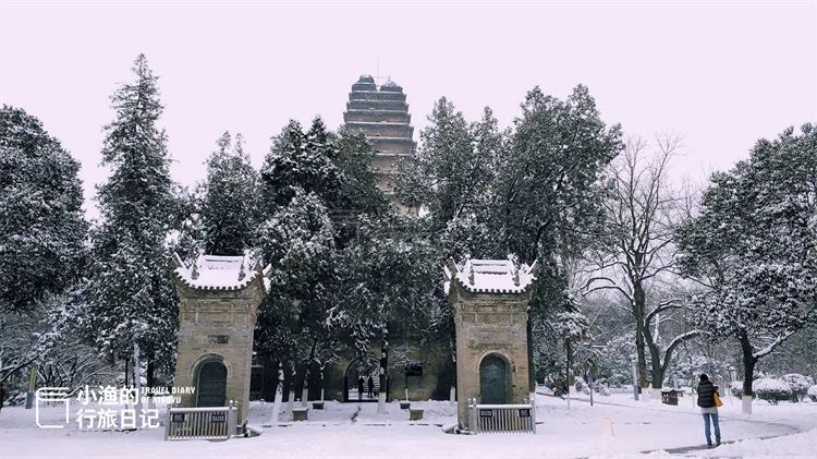 还不得把中国人全给迷死！欣赏一下西安的雪景-第1张图片