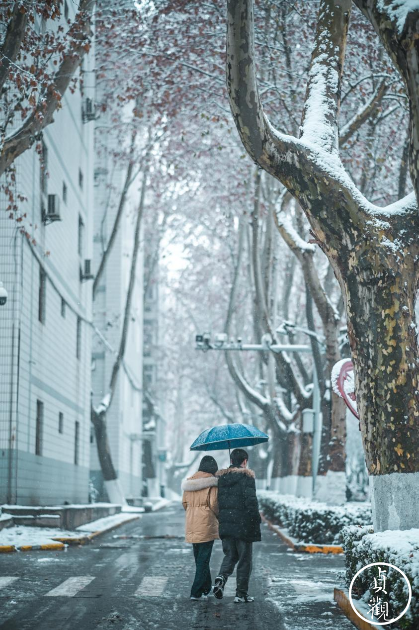 昨天的西安人有多快乐？你根本不懂昨天的雪带来了多少欢乐-第50张图片