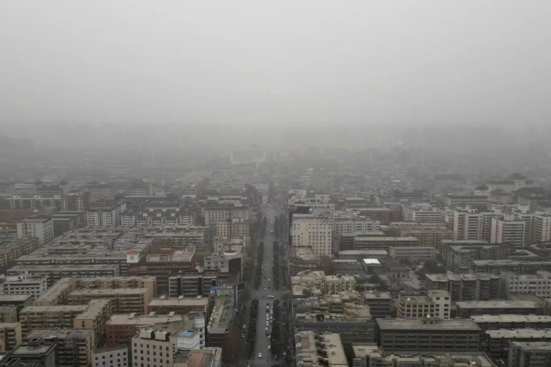 将持续至......陕西多地浮尘天气来袭！西安局地有短时重度污染！-第2张图片