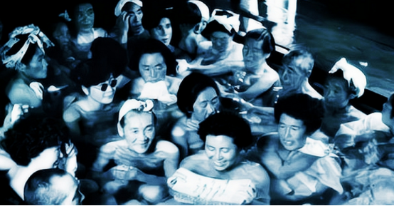 女性的隐私如何保护？日本“男女混浴”要求一丝不挂？日本洗浴果然“名不虚传”-第9张图片
