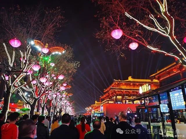 带你领略千年前的辉煌！西安大唐不夜城景点介绍，繁华盛景重现，旅游的最佳去处-第9张图片