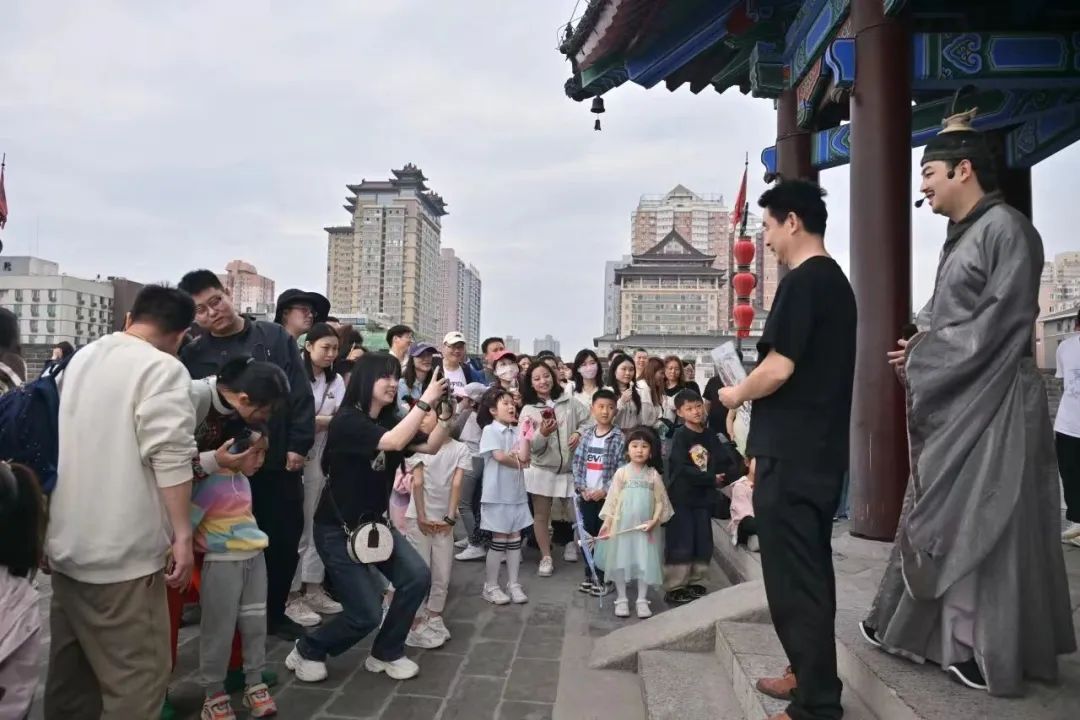 西安城墙暑期夜游活动圆满落幕！旅游就来西安！-第30张图片