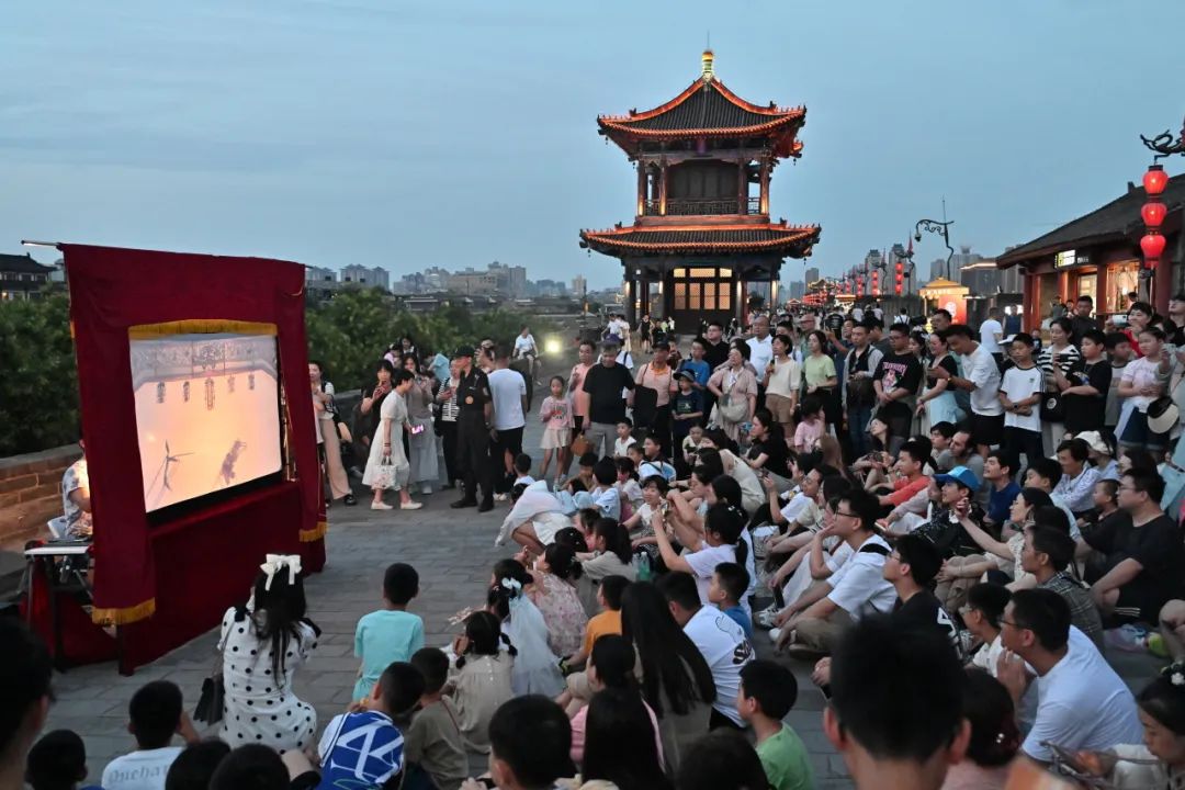 西安城墙暑期夜游活动圆满落幕！旅游就来西安！-第35张图片