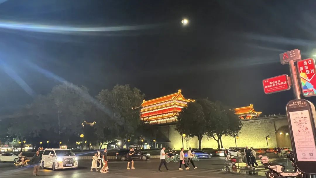 中秋节前的永宁门之夜成了民间音乐广场？西安中秋旅游分享-第11张图片