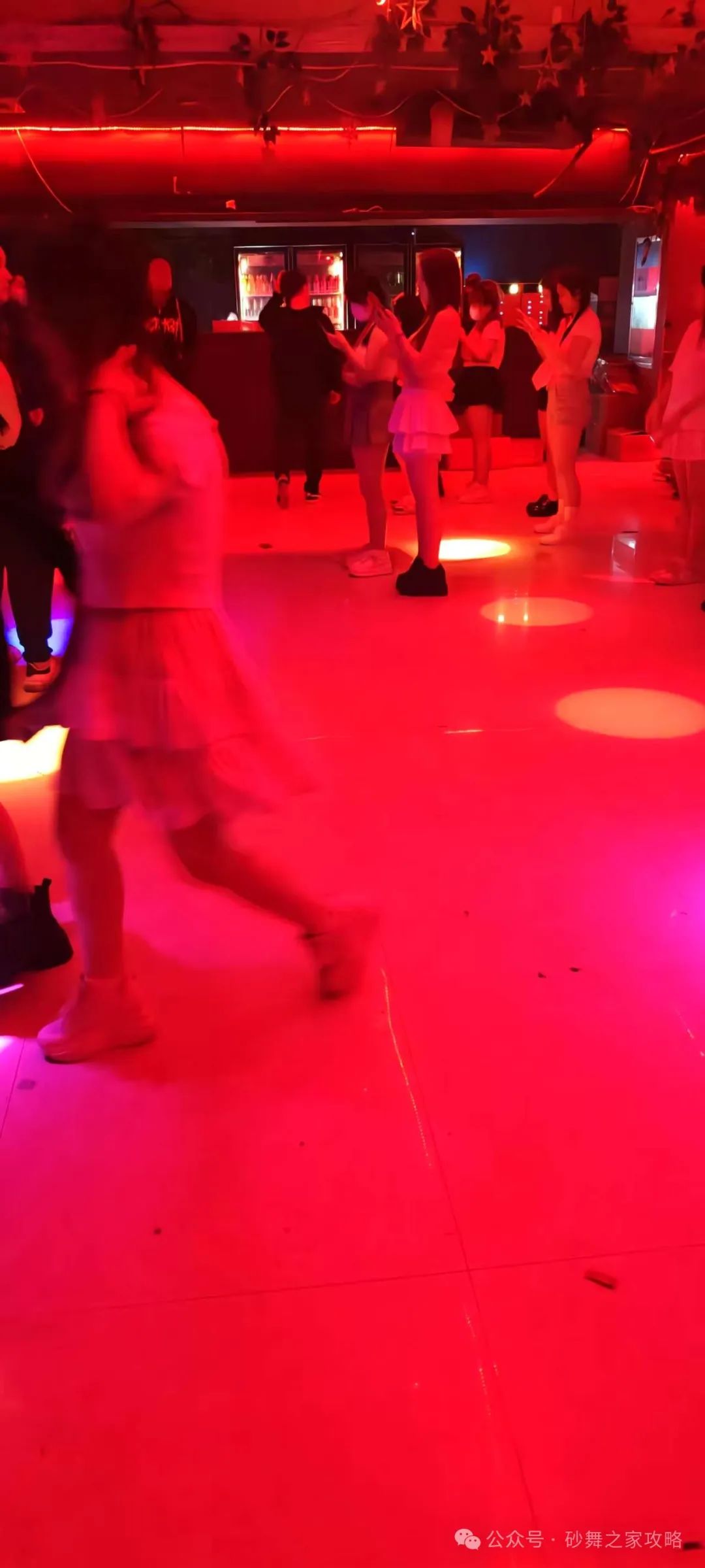 他们有什么区别？砂舞厅、夜总会、KTV酒吧！西安娱乐商务会所夜总会-第3张图片